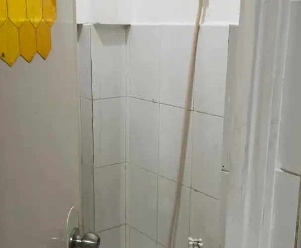 Girls Dorm And Bedspace In Bbb Marulas Valenzuela With Free Wi-fi Auberge de jeunesse *